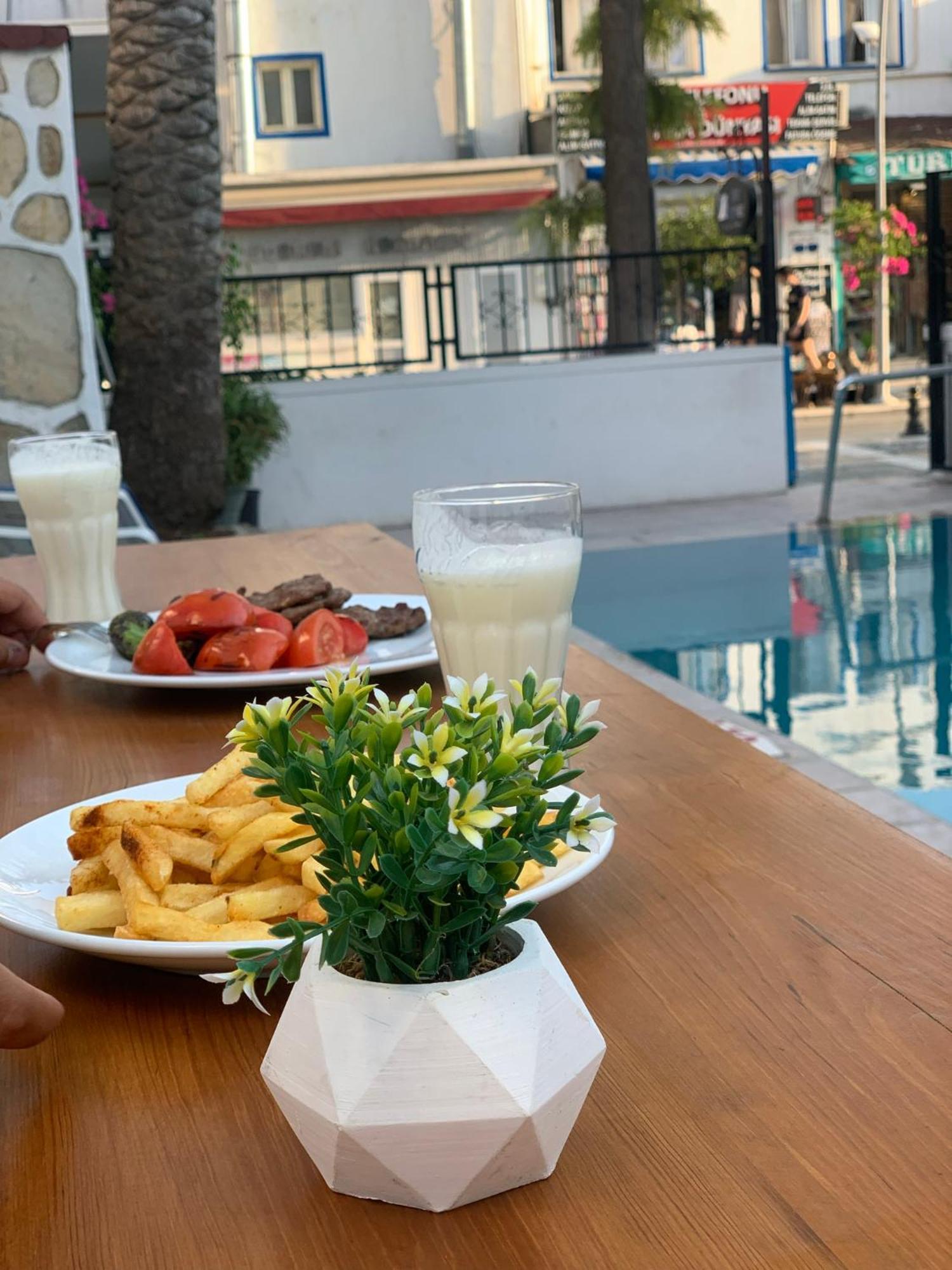 Kilavuz Otel Bodrum Luaran gambar